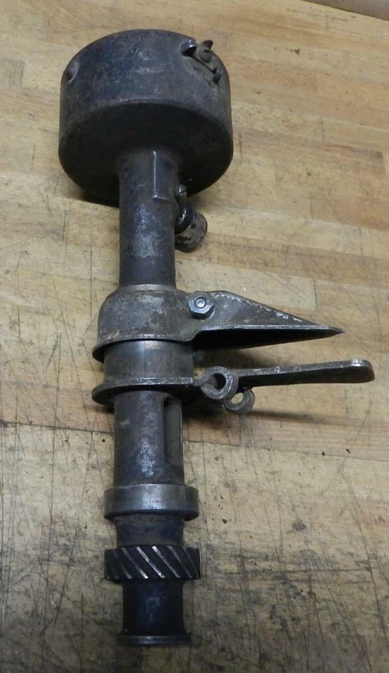 1930 Oakland Model 101 V8 used dual point distributor 660A - Image 4 of 4