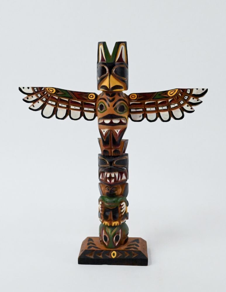 Totem Poles [洋書] Totem Poles of the Northwest – Hancock House Publishers