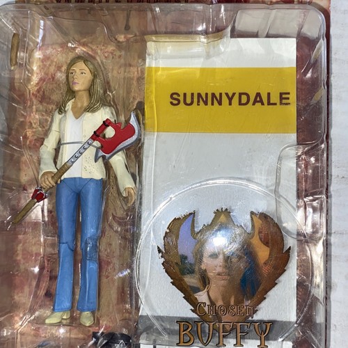 Buffy the Vampire Slayer Chosen Buffy Action Figure Brand New Factory Sealed NEW - Picture 9 of 12