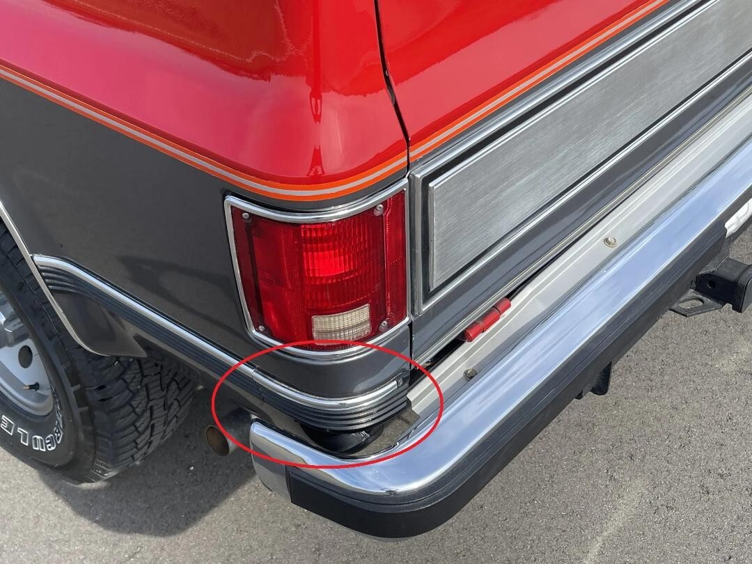 1989-1991 K5 V10 Blazer Jimmy Corner Molding Pieces (pair) | eBay