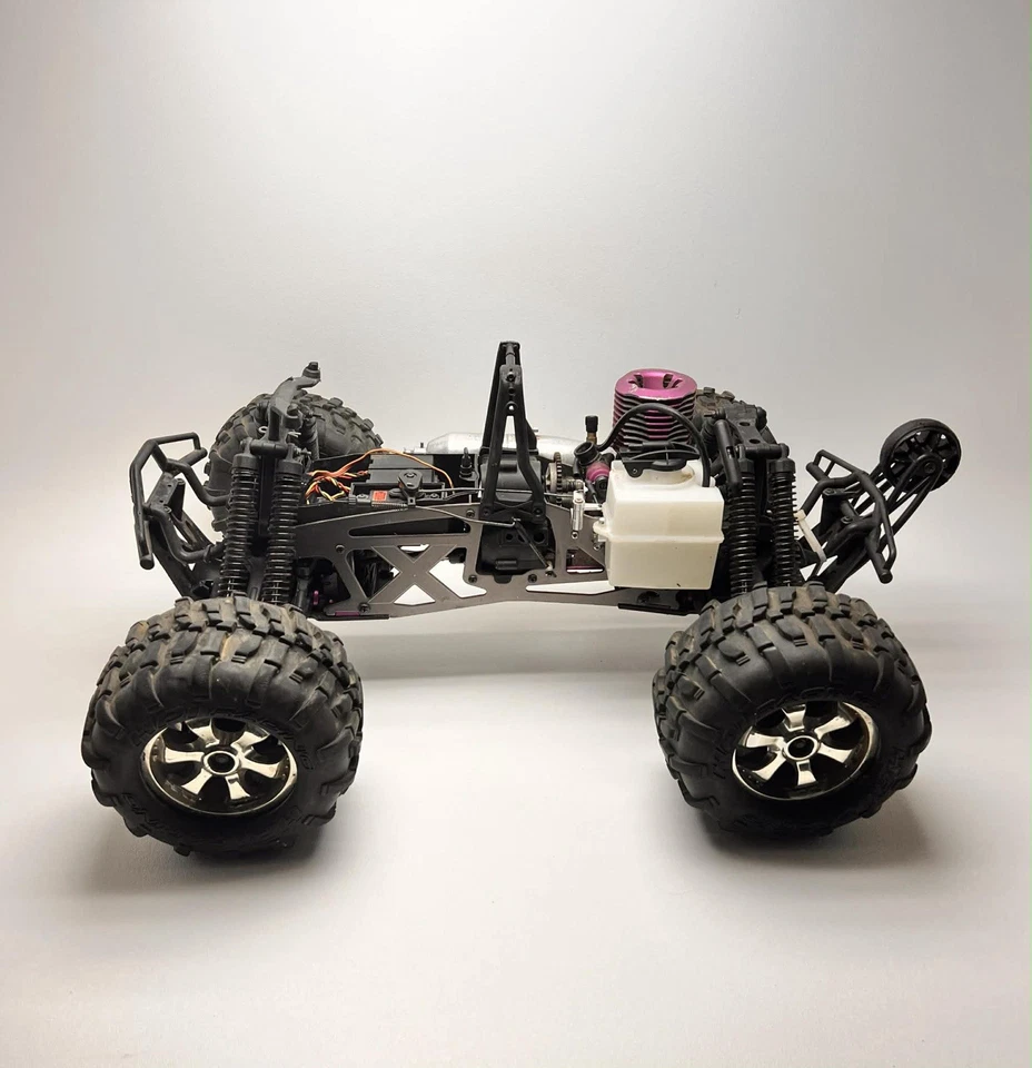 Coche de radiocontrol con motor Monster Truck todoterreno HPI Savage 1 - NO PROBADO (LEER DESCRIPCIÓN) Foto 2 de 4