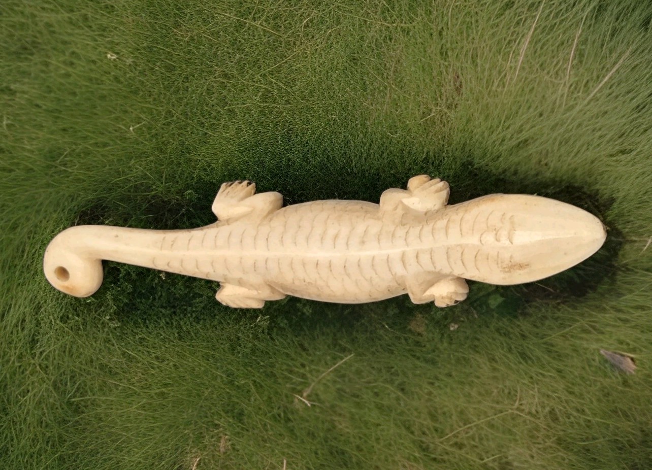 Handcrafted Bone Lizard Pendant - image 2