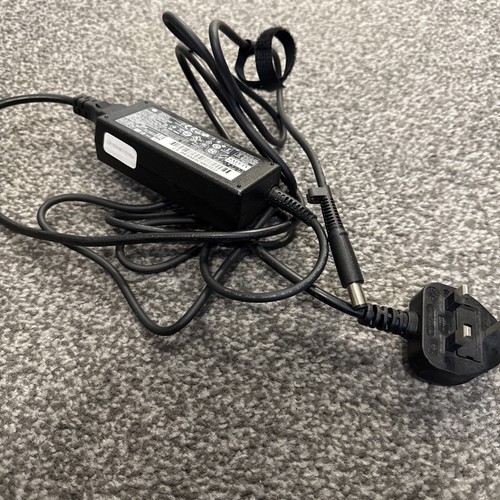 Original HP Laptop Adapter Ladegerät 65W 19,5V 3,33A große Spitze 7,4mm x 5mm