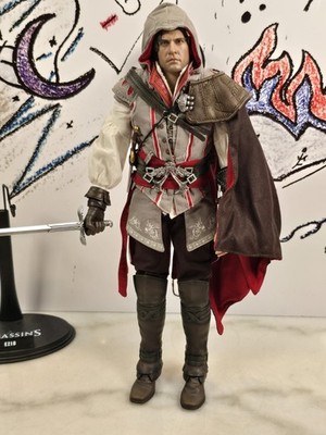 アサシンクリード　フィギュア　エツィオ　HOT TOYS Ezio 🔥 Hot Toys Video Game Master Piece Assassins Creed II 1/6 th EZIO