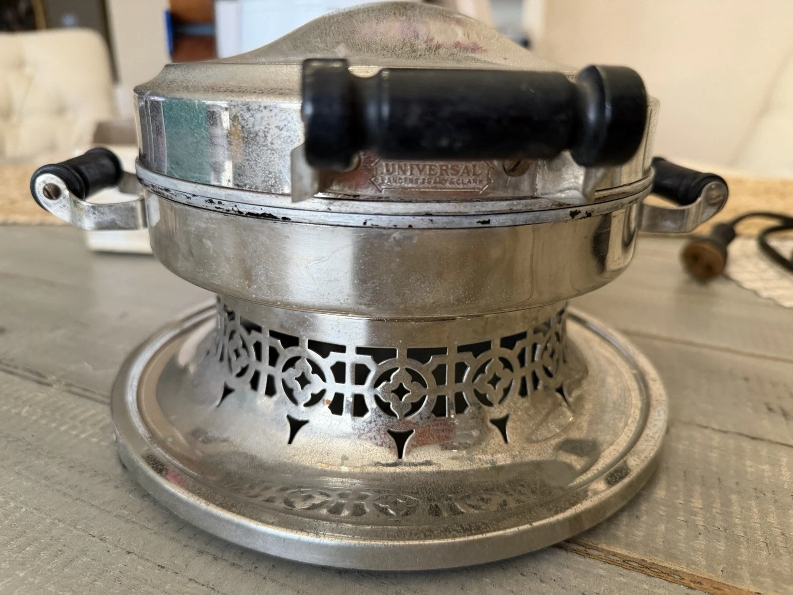 Antique Waffle Iron LF&C Universal w/ Chord Working Art Deco Pedestal