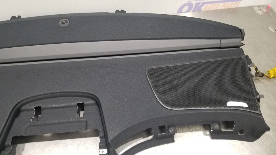 15 MERCEDES BENZ S63 AMG W222 REAR PARCEL SHELF WITH POWER SUNSHADE - Image 3 of 4