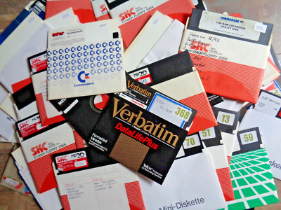 25 PIECE FLOPPY DISKS 5.25'' -- COMMODORE 64/128 - BUNDLE/LOT