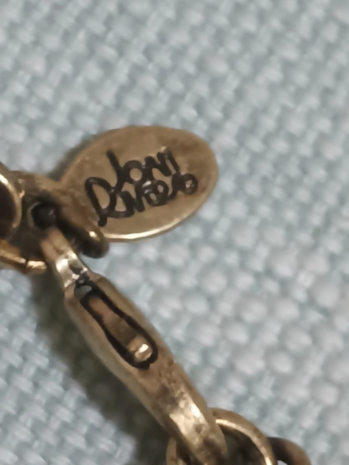 Collar de jardín Joan Rivers flor púrpura reparado reciclado Foto 2 de 4