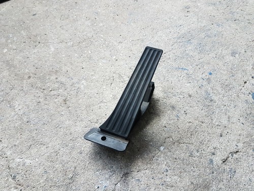BMW 3er E90 E91 LCI Gaspedal Fahrpedalmodul Automatikgetriebe 6788632