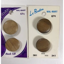 4 Wood Shank Buttons Le Bouton 7/8" New on Card vn