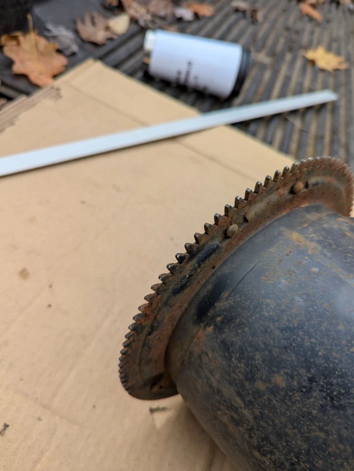 Chute de descarga vintage Gilson Snowblower 35162 Foto 2 de 4