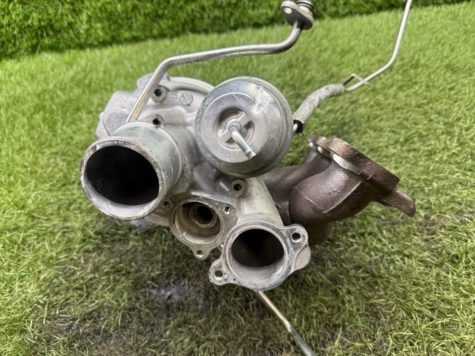 2014-2020 MASERATI QUATTROPORTE Left Turbo Charger Manifold OEM 43K MILES