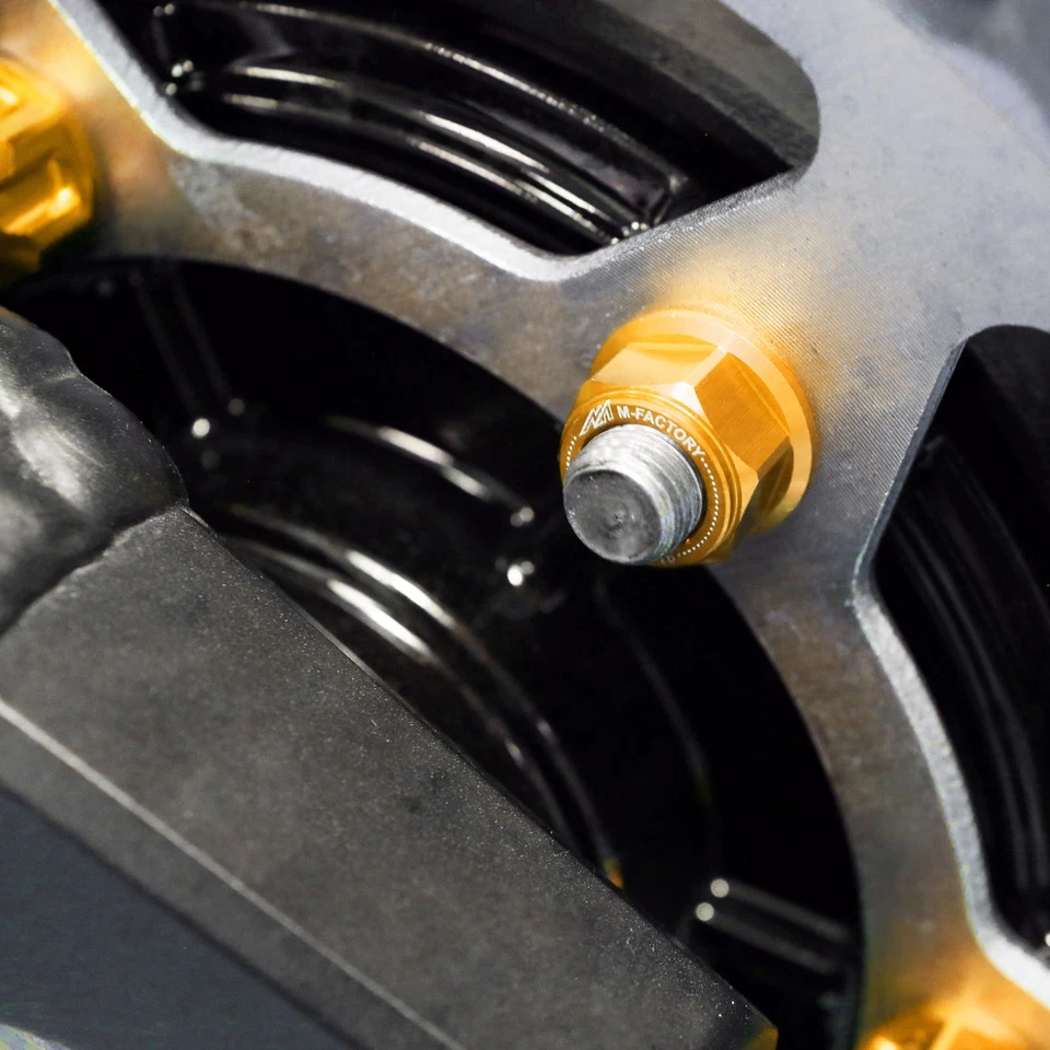 Tuercas de piñón traseras doradas CNC Racing para Yamaha FZS600 Fazer FZ 600 97-03 02 01 00 Foto 4 de 4