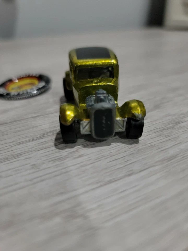 Hot Wheels Vintage Redline 1968 Classic '32 Ford Vicky Lime Original Não Restaurado - Imagem 3 de 4