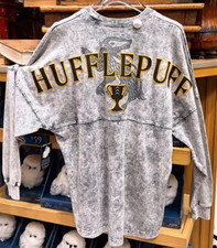 Universal Studios Wizarding World Harry Potter Hufflepuff Spirit Jersey