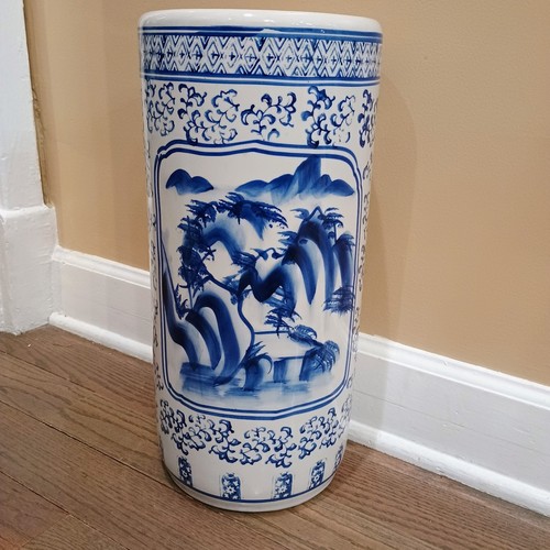Bombay Company Umbrella Stand China Blue Willow Ironstone LARGE Vase Vintage