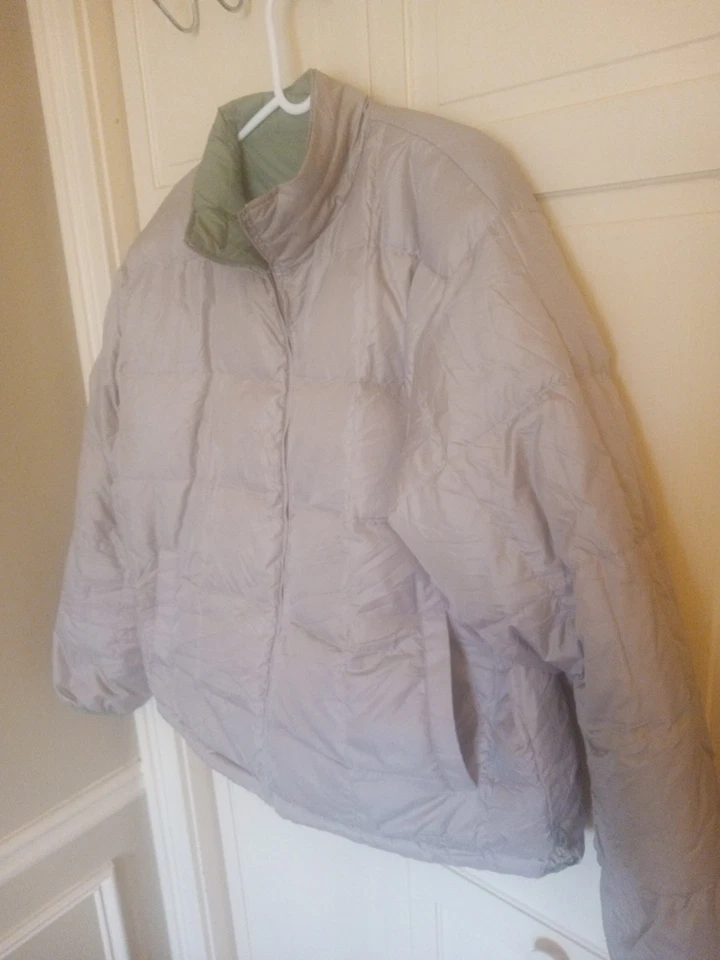 VTG LL Bean Men's Large Reversable Down Puffer Jacket Full Zip Gray/Green  - Image 3 of 4
