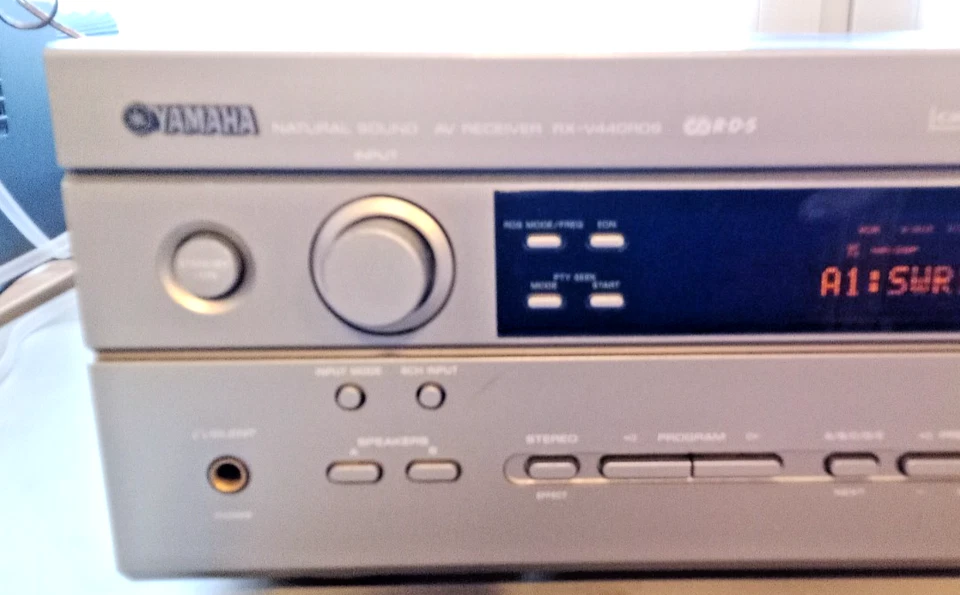 Yamaha 6.1 AV Receiver RX-V440RDS /6 x 140W, Fernbedienung  voll funktionsfähig - Bild 2 von 4