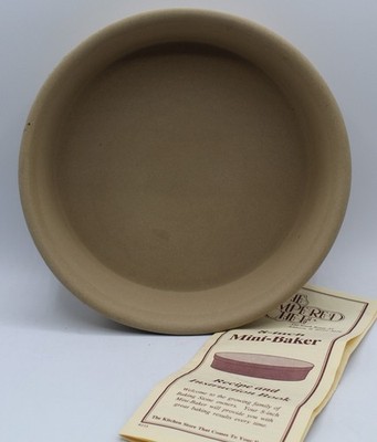 Pampered Chef Stoneware 8 inch Mini-Baker Vintage Unused