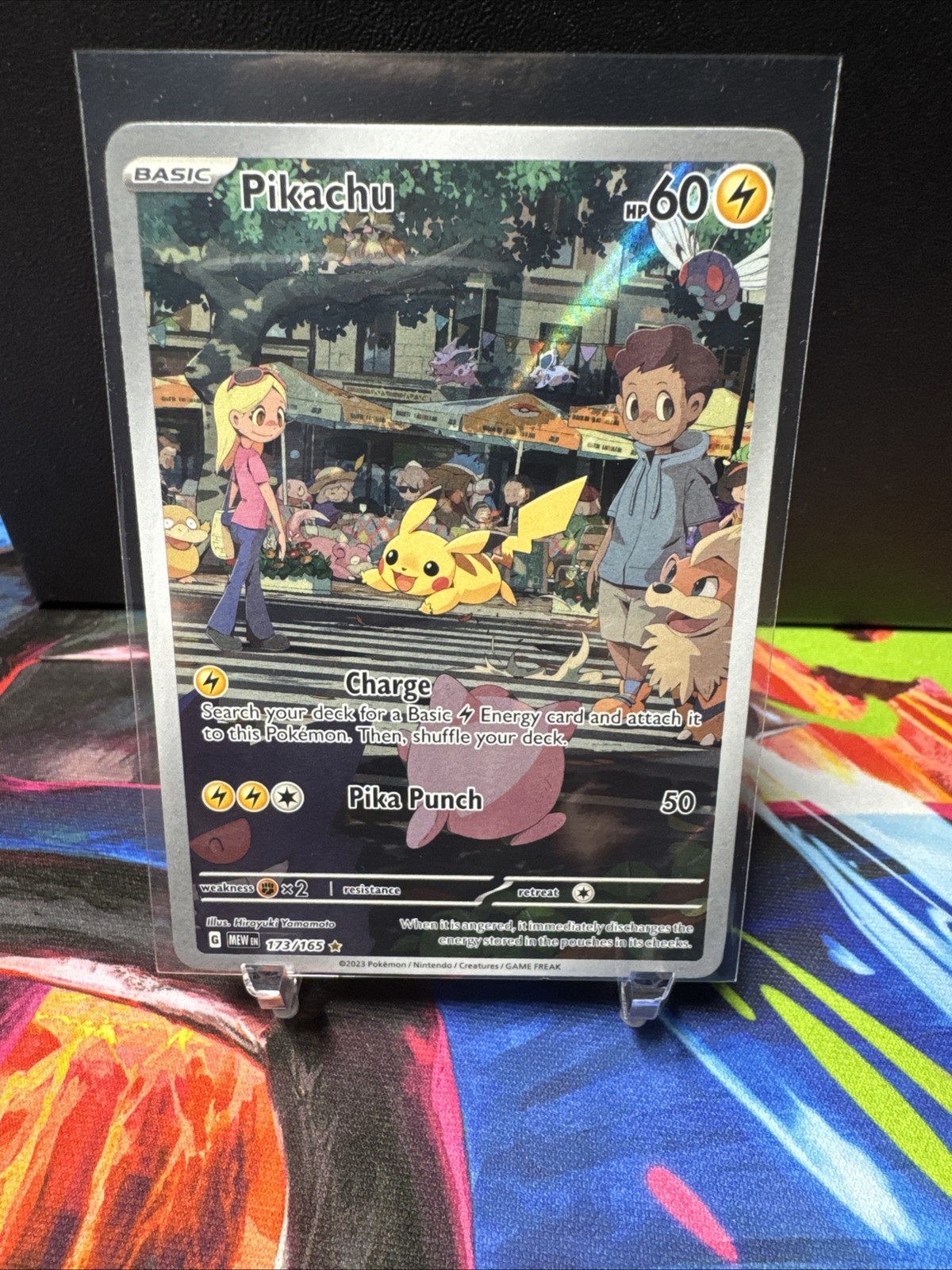 Pokémon Pikachu 173/165 Carta Singola, Set 151, Illustrazione Rara, Stato Mint