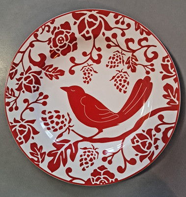 Roter Vogel 21 cm / 8 Zoll Keramikplatte von Pier 1 in sehr gutem Zustand