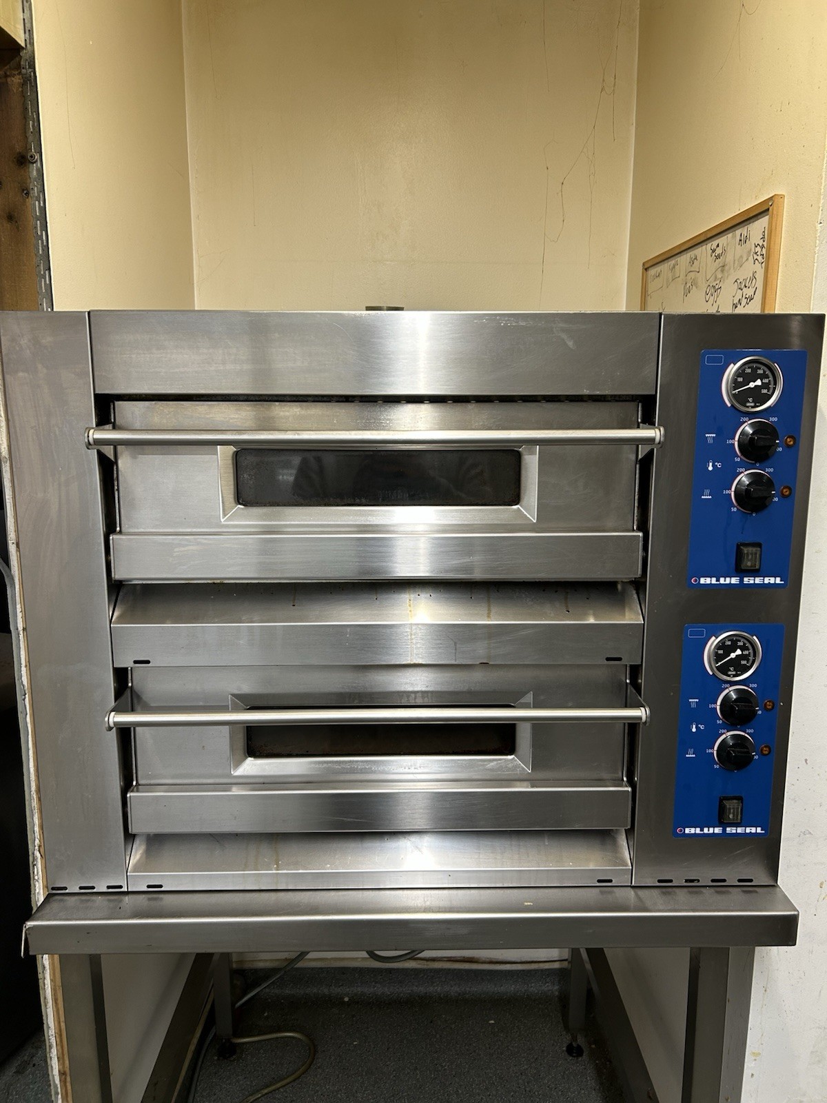 Blue Seal Pizza Oven