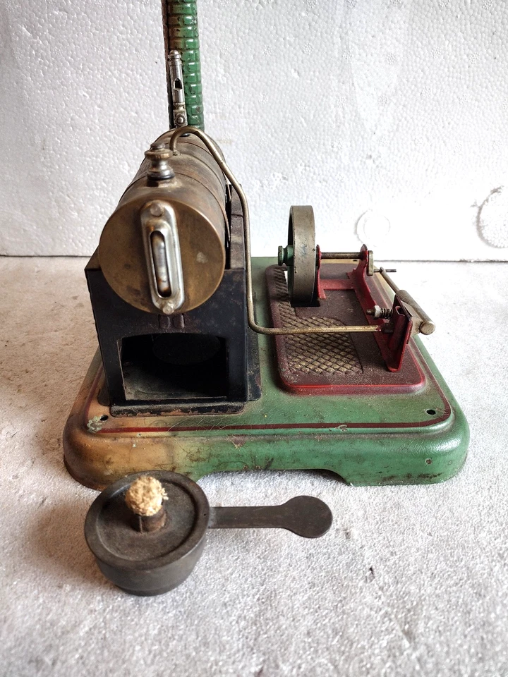 Juguete antiguo de la central eléctrica de motor de vapor Marklin Foto 3 de 4