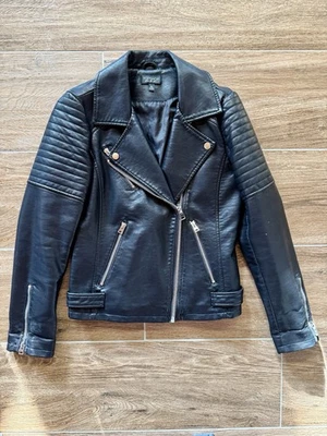 Topshop Bikerjacke schwarz Gr. 34 (UK6) mit Zippern - Bild 1 von 4