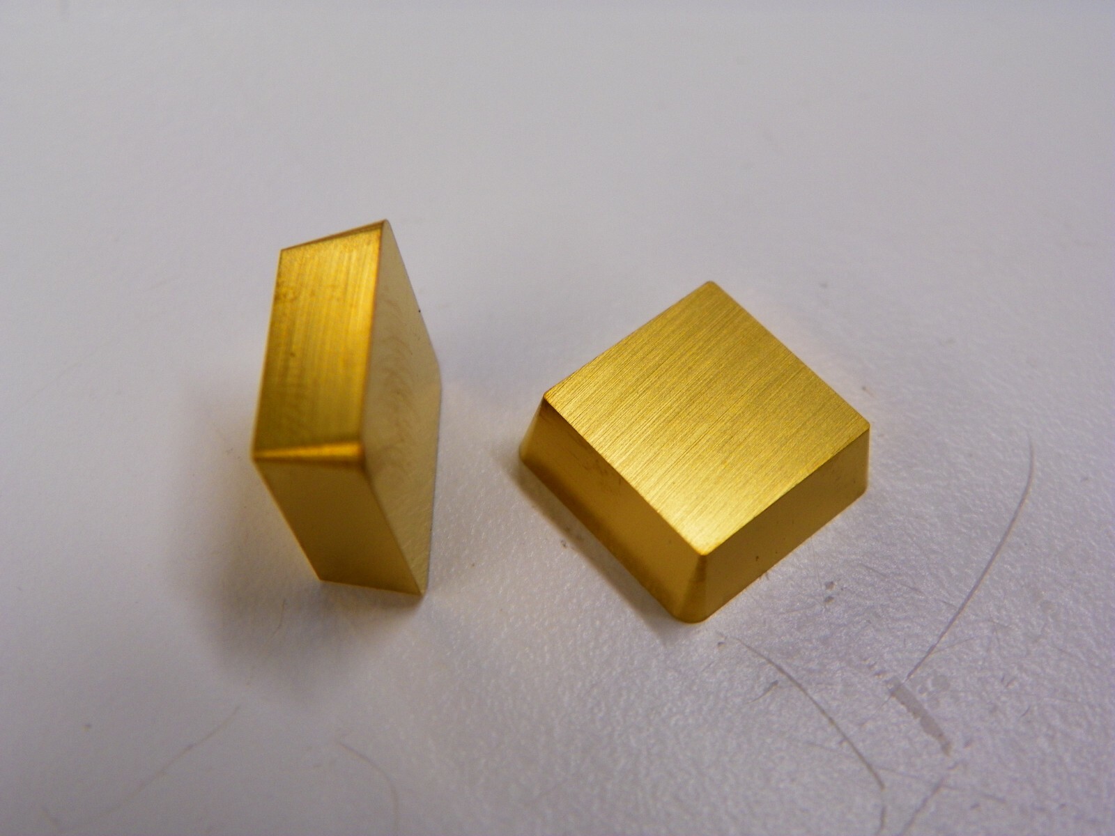 10 PIECES of HAMILTON TOOL CO, SPE 433A GOLD COATED CARBIDE INSERTS