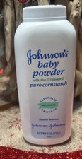 Johnson  s Baby Powder Pure Cornstarch With Aloe  Vitamin E 9 Oz Bottle Full