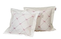 Nicolientje Throw Cushion (pink 40 X 40 Cm) Nicolientje Throw Cushion (pink 40 X 40 Cm)