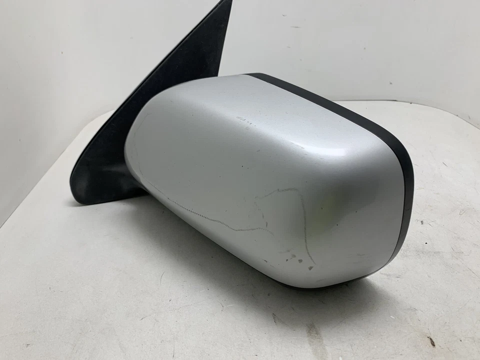 2007 Suzuki Grand Vitara Front Driver Side View Mirror OEM USED MINOR DETAILS - Imagem 3 de 4
