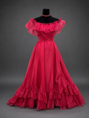 70's homecoming dresses Evening Gown 70s Inspired Cocktail Cocktail Dress 70s Dresses Formal Dress 70's Style midid length Which prom dress to buy