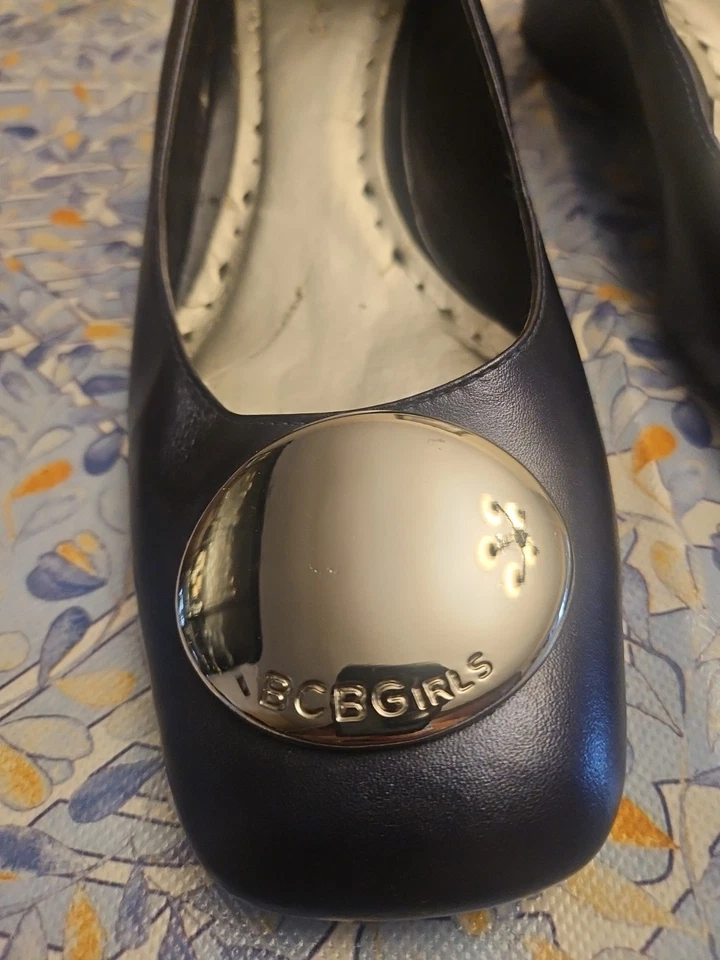 Zapatos cuñas de cuero negro para mujer BCBGirls talla 10B nuevos sin etiquetas Foto 3 de 4