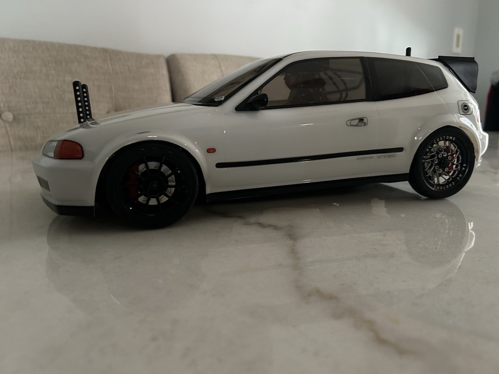 Fwd Tuning White/black Ready To Run