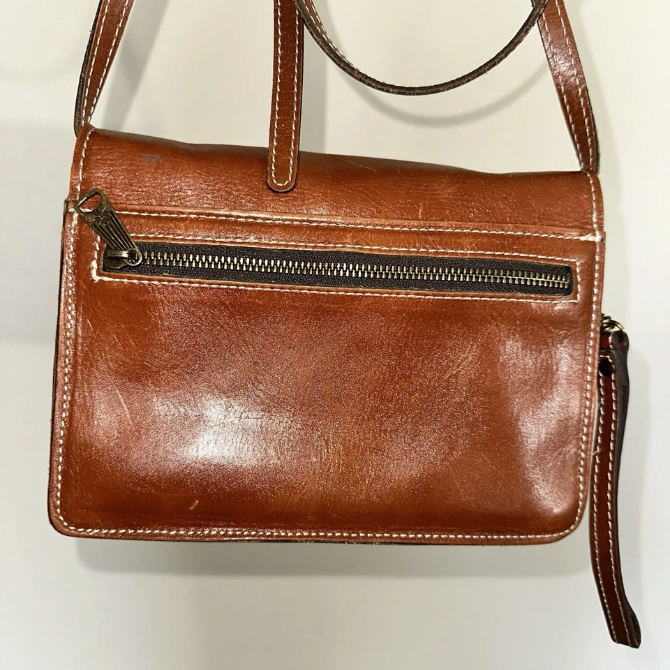 Bolso Bandolera Patricia NashLanza Bolso sin asas Muñequera Heritage Cuero Tostado Foto 2 de 4