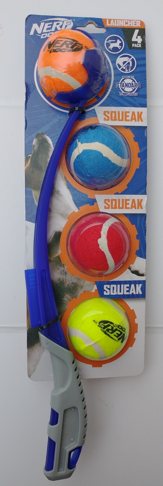 Nerf Dog Launcher Toy Gift Set with 4 2.5 inch Balls NEW