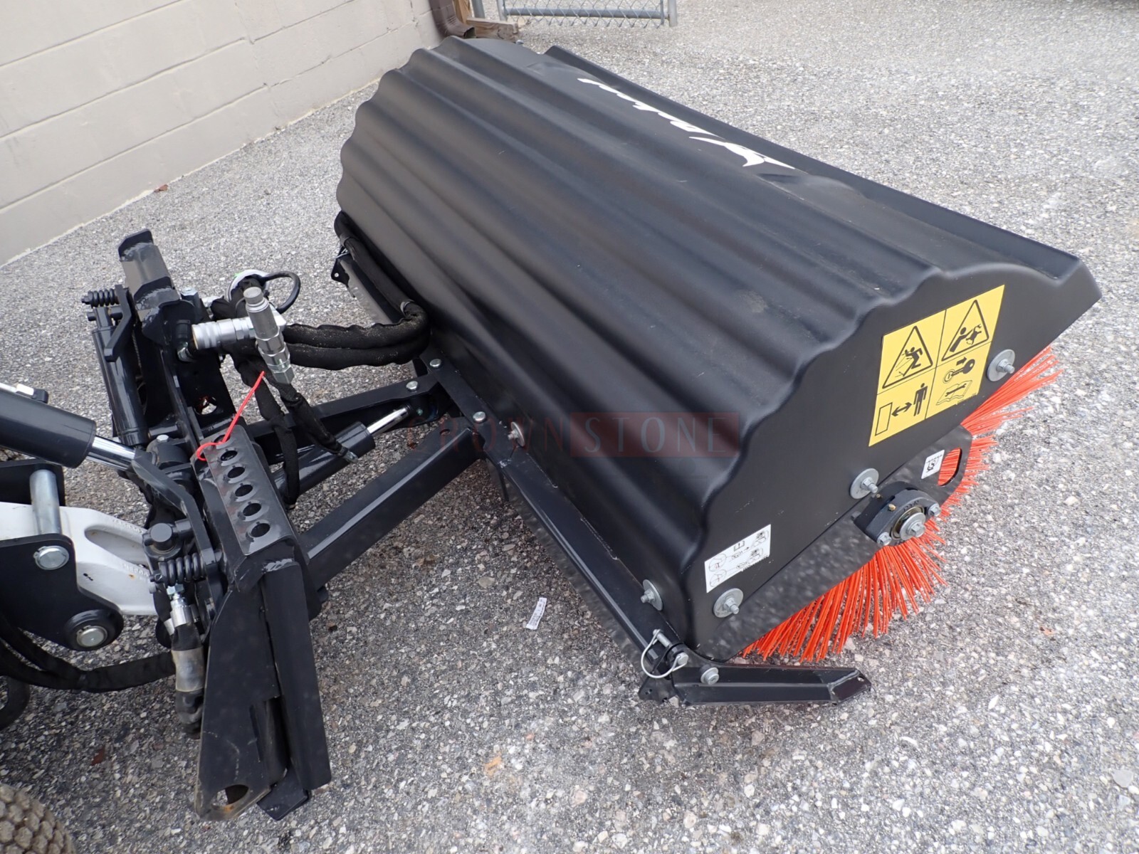 NEW BOBCAT 52" ANGLE BROOM FOR SKID STEERS & MORE, POLY BRISTLE, QUICK