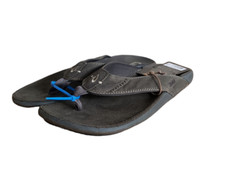 OluKai Nui Men s Flip Flop Sandals Full Grain Leather Gray Size 12 NEW