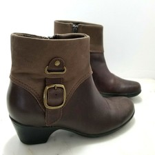 clarks comfort booties