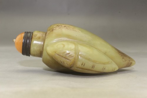 A189 Old Chinese master Hand-carved cicida old yellow jade snuff bottle statue - Picture 6 of 12