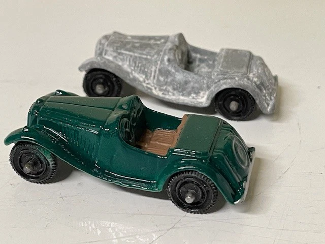 2 COCHES TOOTSIETOY DIECAST MG. ANTES Y DESPUÉS REFORMADO. ¡ENVÍO GRATUITO! Foto 2 de 4