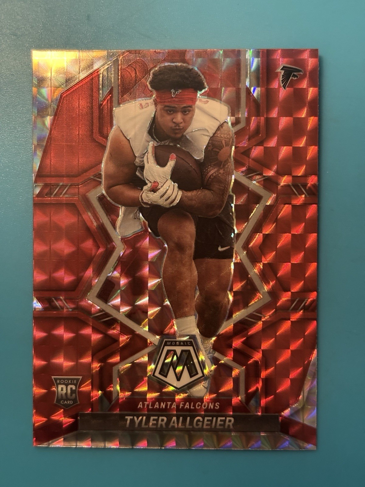 2022 Mosaic Tyler Allgeier RC Red Mosaic Prizm SP #351 Atlanta Falcons 🔥🔥