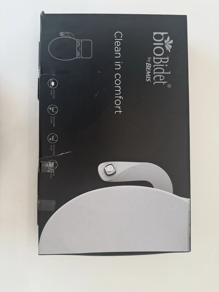 Asiento de inodoro Bio Bidet de Bemis Clean In Comfort blanco en caja bidé borde delgado Foto 2 de 3