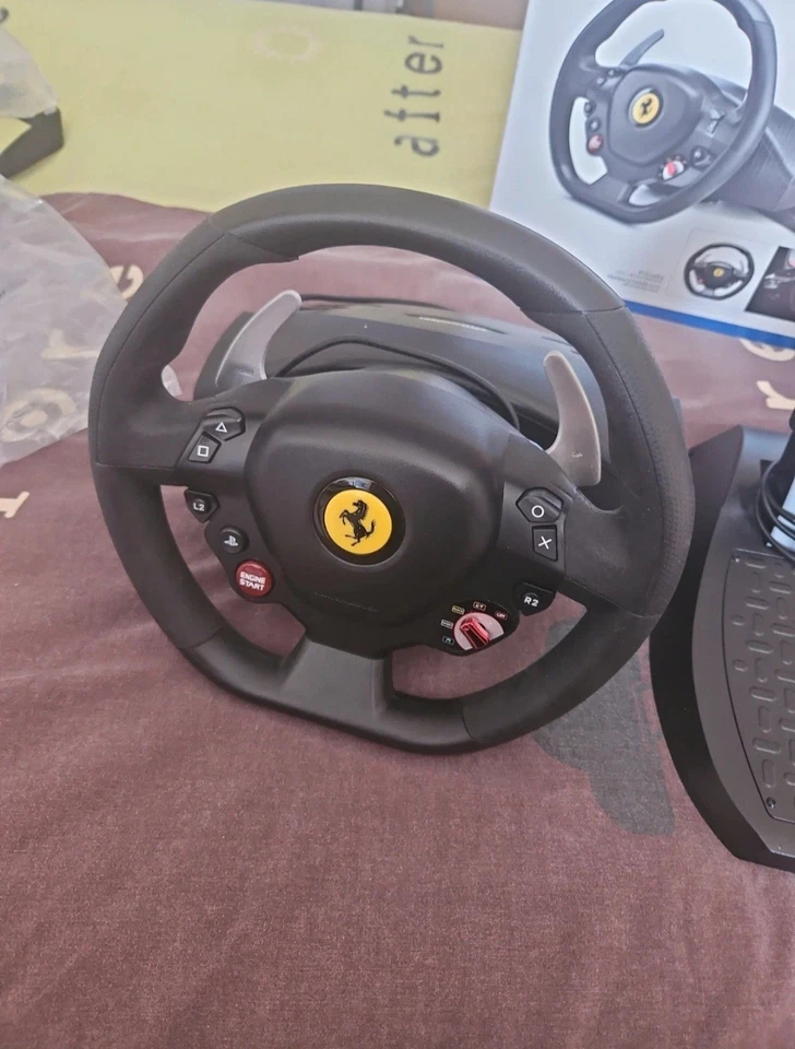 Thrustmaster T80 Édition Ferrari 488 GTB Volants de Course pour PC - Noir - Photo 2/4
