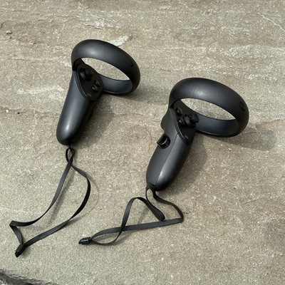 Meta Oculus Quest 1 / Rift S Controllers Left & Right (Pair)  Genuine