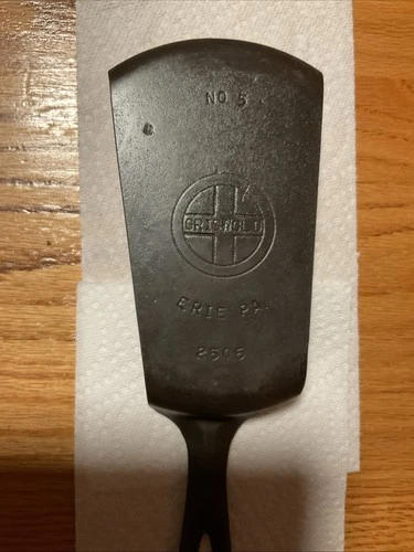 GRISWOLD Cast Iron No.5 Skillet Repurposed For A Spatula