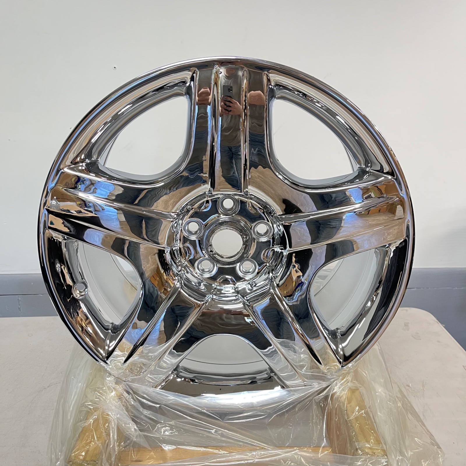 Bentley Continental GT Wheel Chrome P/N 3W0601025J