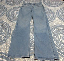 Wrangler Jeans Men 30X31 Blue Denim Light Wash Whiskering Relax Boot Stretch