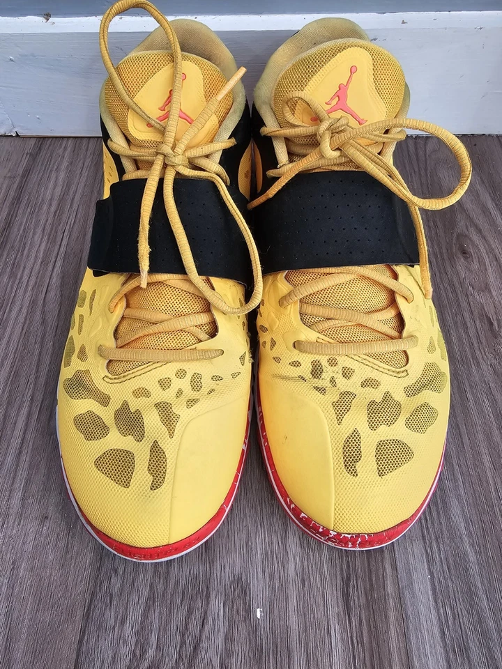 Nike Jordan Flight Flex Trainer 2 Goat Mens sz 11 Kick-screw 768911-803 Yellow — 第 2/4 张图片